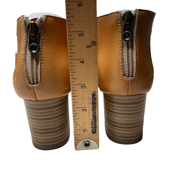 Blowfish strappy sandal size 8 1/2 - Picture 12 of 13